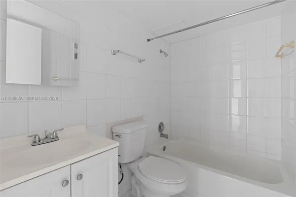 $2,350 | 14250 Southwest 62nd Street, Unit 402, Miami, FL 33183