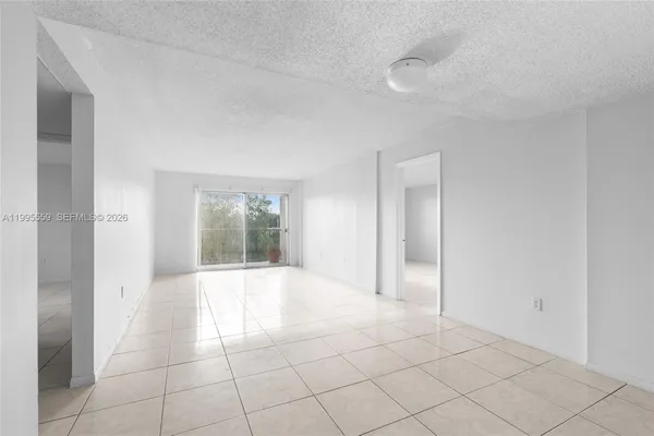 $2,350 | 14250 Southwest 62nd Street, Unit 402, Miami, FL 33183