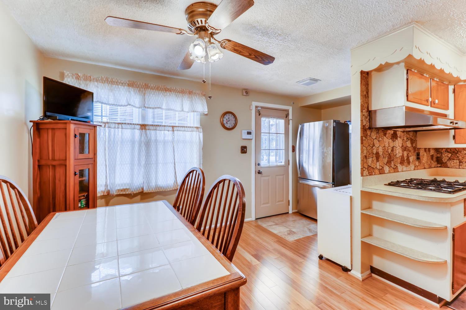 3007 Stranden Road Baltimore, MD 21230 - Photo 4 of 11 Kitchen/Dining Area