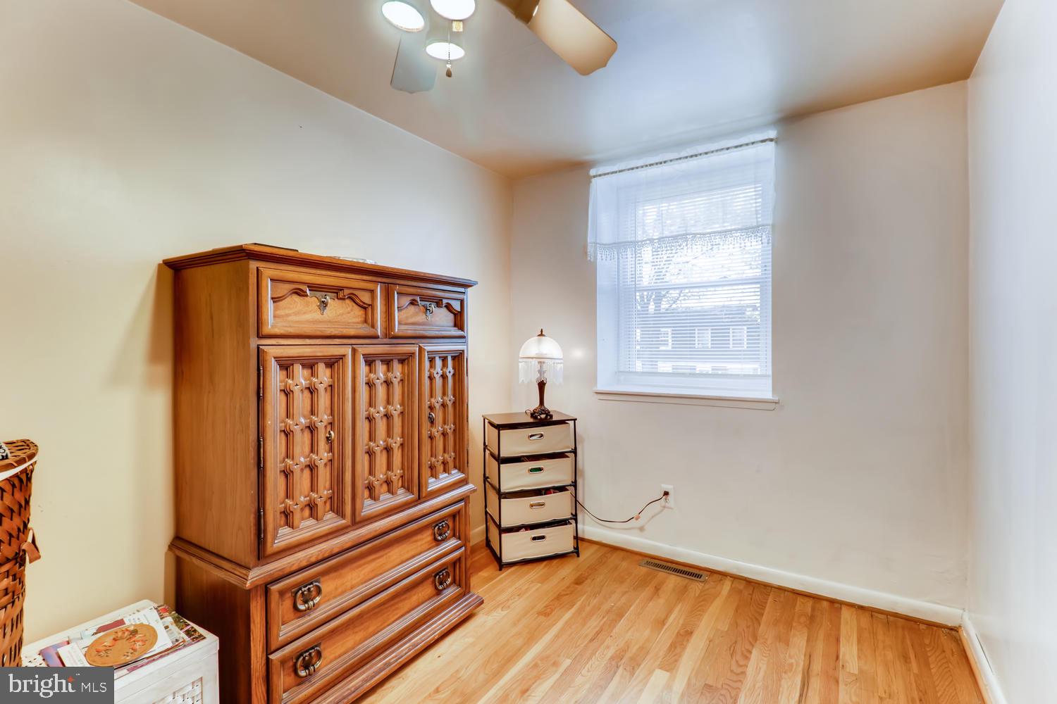 3007 Stranden Road Baltimore, MD 21230 - Photo 8 of 11 Bedroom 2