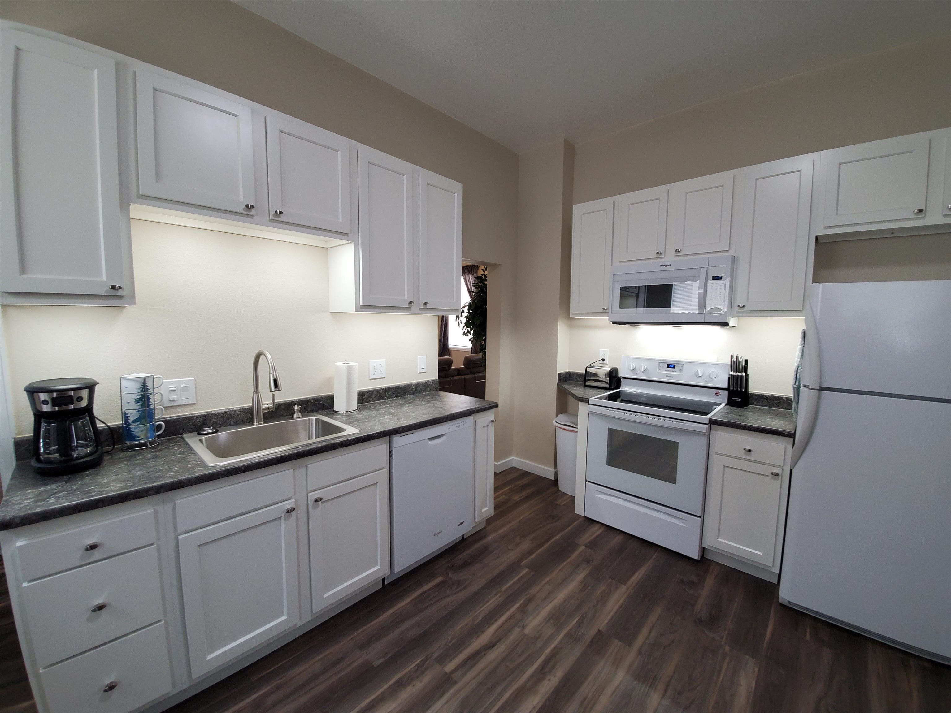 112 South 6th Street Rawlins, WY 82301 - Photo 5 of 24