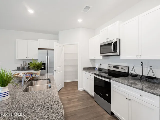 $299,999 | 1511 West White Egret Lane Northeast, Unit LOT 754, Bolivia, NC 28422