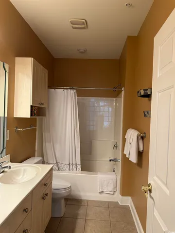 $1,600 | 4811 Magnolia Lake Drive, Unit 302, Myrtle Beach, SC 29577