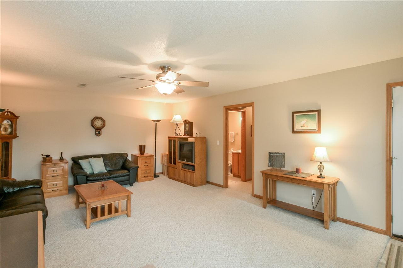2640 Walden Road Iowa City, IA 52246 - Photo 15 of 25 Gallery Image 15