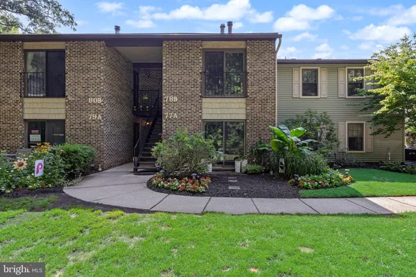 $284,900 | 77 West Bluebell Lane, Mount Laurel, NJ 08054