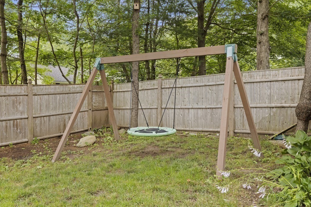 28 Edgewood Road Holbrook, MA 02343 - Photo 26 of 29