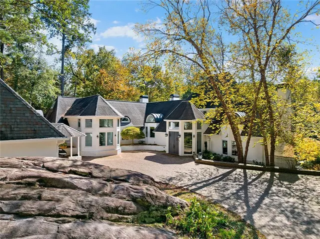 $2,950,000 | 3906 Paces Ferry Road Northwest, Atlanta, GA 30327