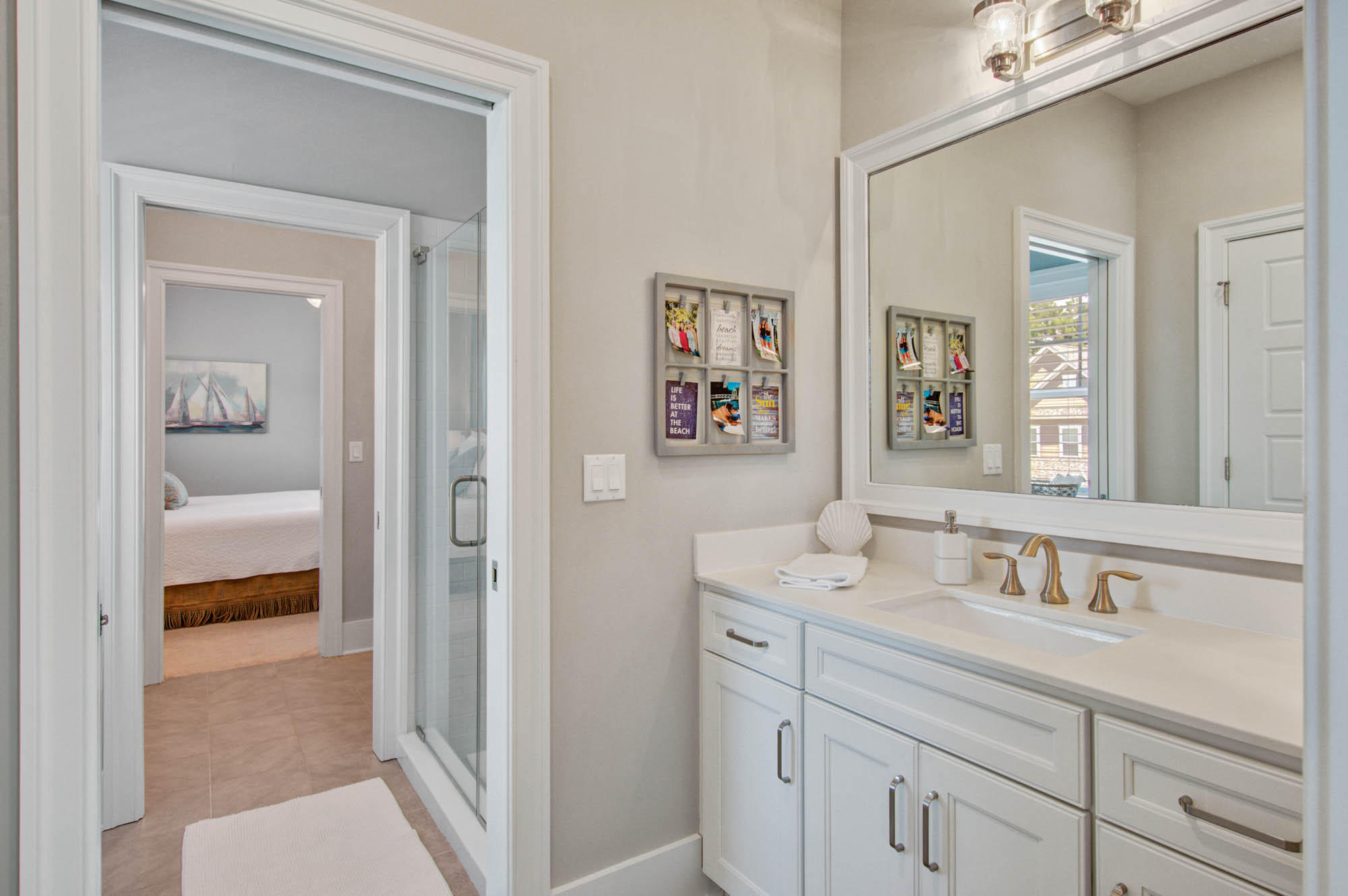 1548 Red Tide Road Mount Pleasant, SC 29466 - Photo 24 of 47 Jack-n-Jill Bath