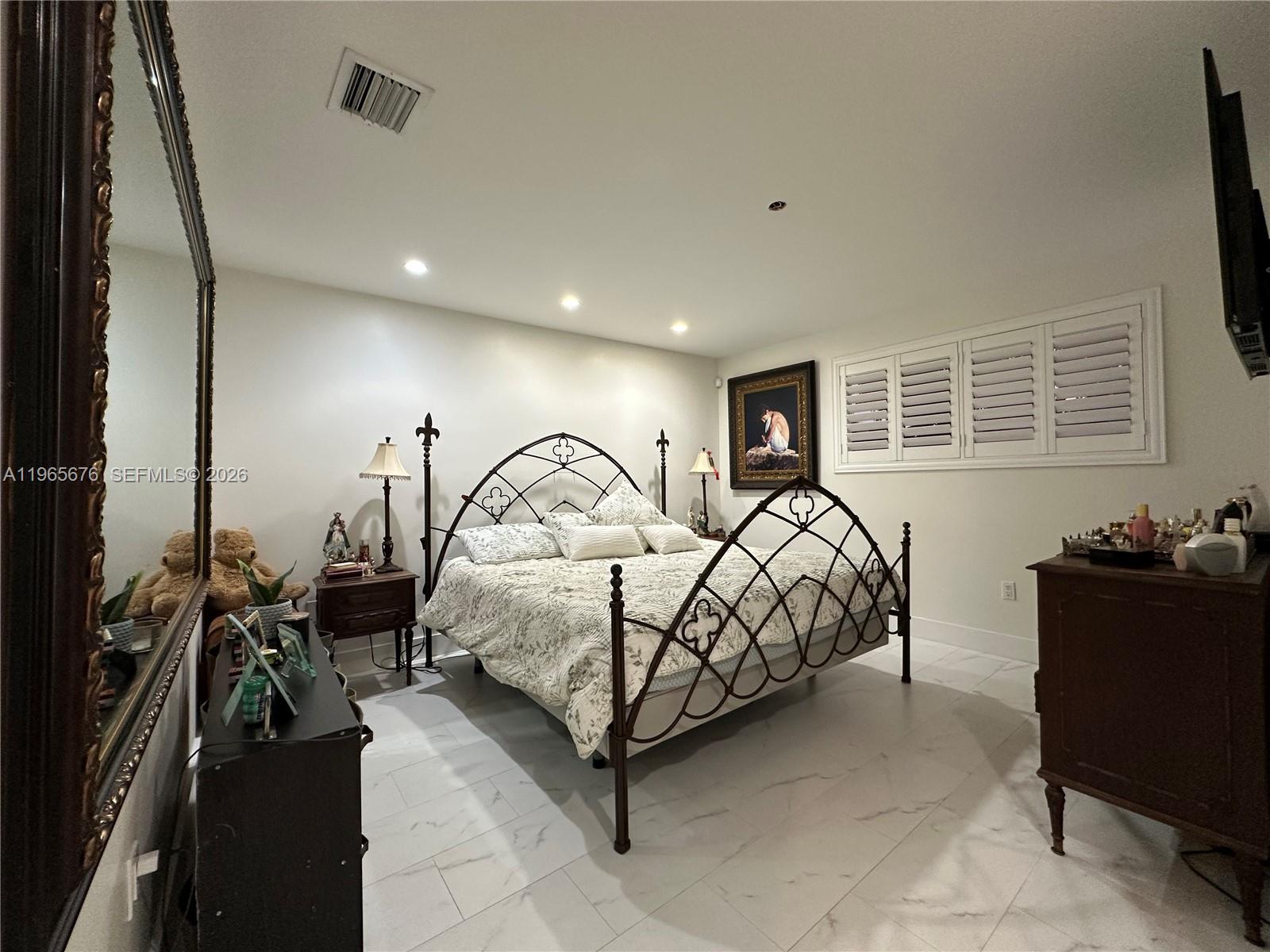 12920 Southwest 119th Street Miami, FL 33186 - Photo 12 of 26 Primary