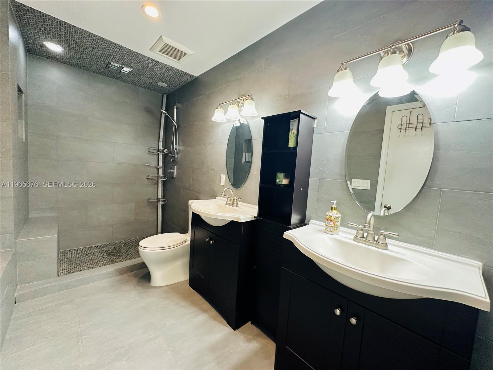 12920 Southwest 119th Street Miami, FL 33186 - Photo 17 of 26 Primary bath