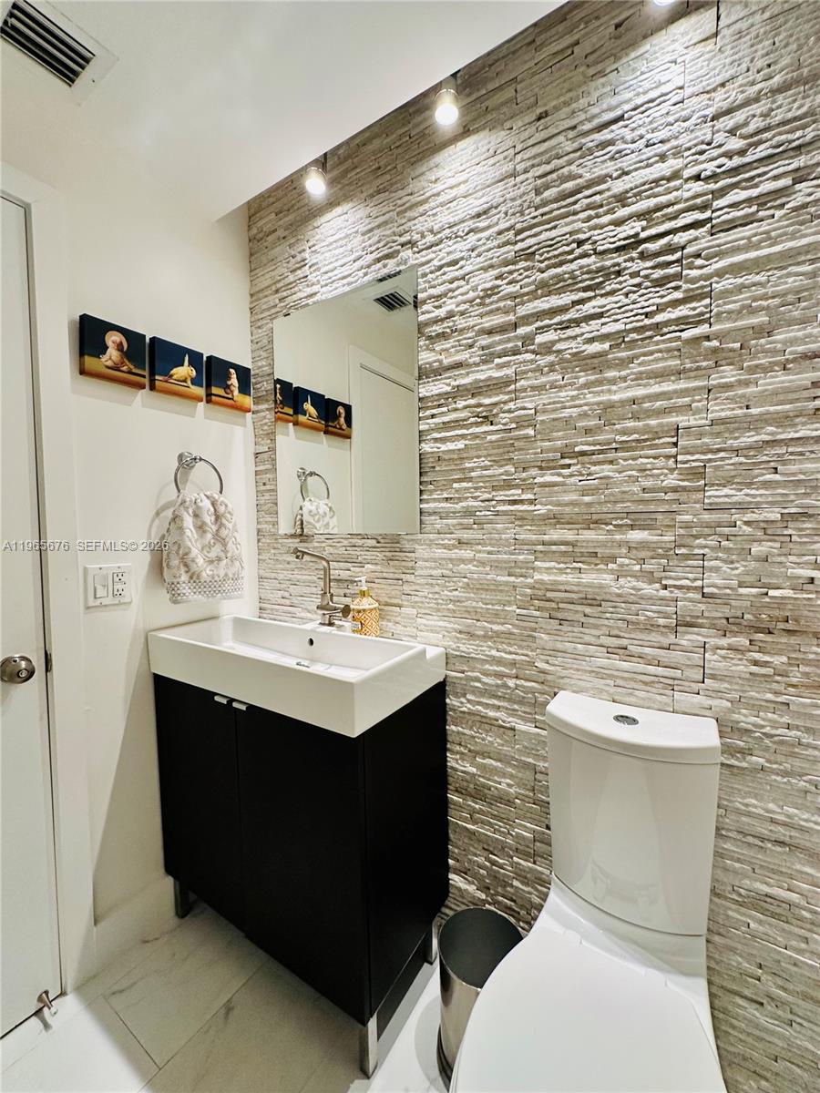 12920 Southwest 119th Street Miami, FL 33186 - Photo 10 of 26 Half bath