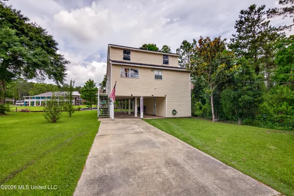 $295,000 | 6330 Pontiac Drive, Kiln, MS 39556