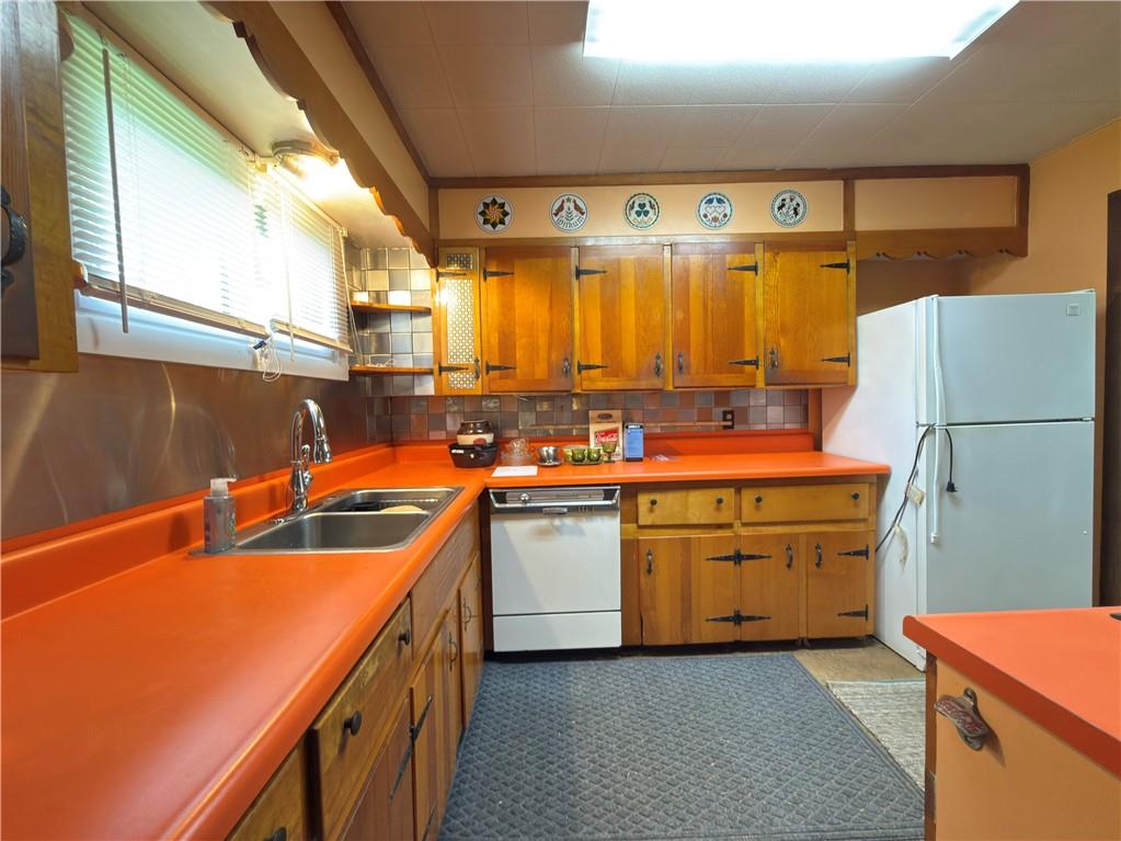 16 Gibson Road Greenville, PA 16125 - Photo 21 of 37