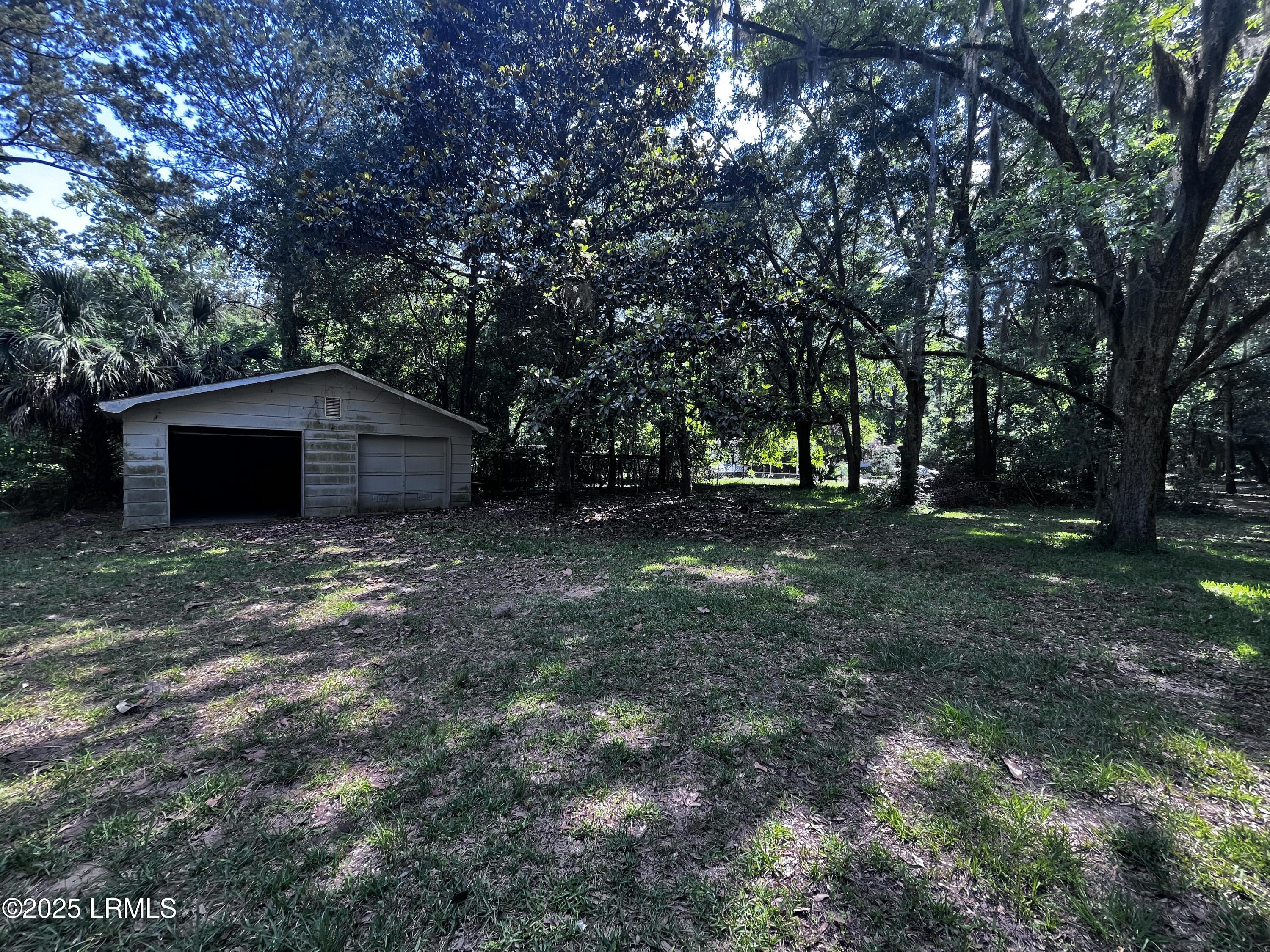 84 Alston Road Beaufort, SC 29907 - Photo 3 of 19 large 2 car workshop