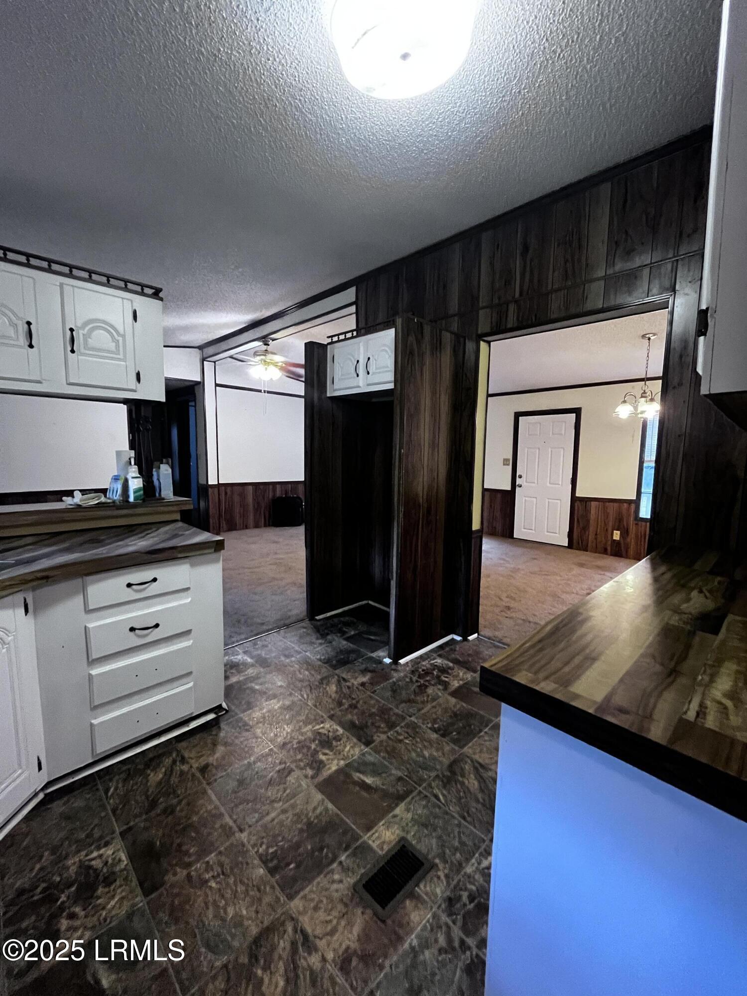 84 Alston Road Beaufort, SC 29907 - Photo 6 of 19 IMG_6108