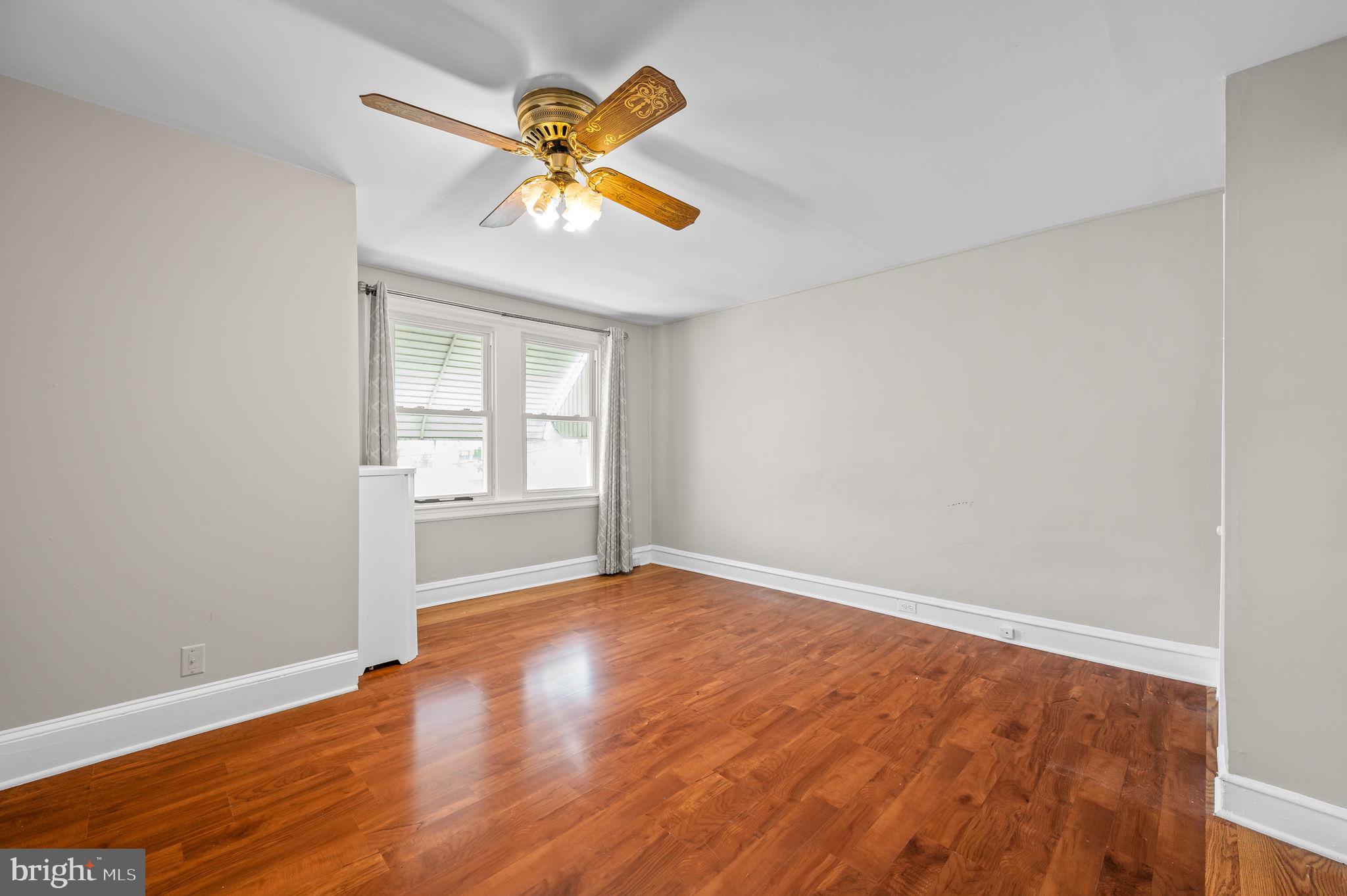 704 Copley Road Upper Darby, PA 19082 - Photo 15 of 18