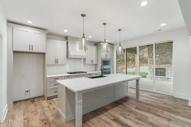 $810,900 | 9169 Heritage Rdg Lane, Knoxville, TN 37922