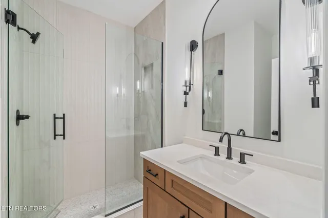 $810,900 | 9169 Heritage Rdg Lane, Knoxville, TN 37922