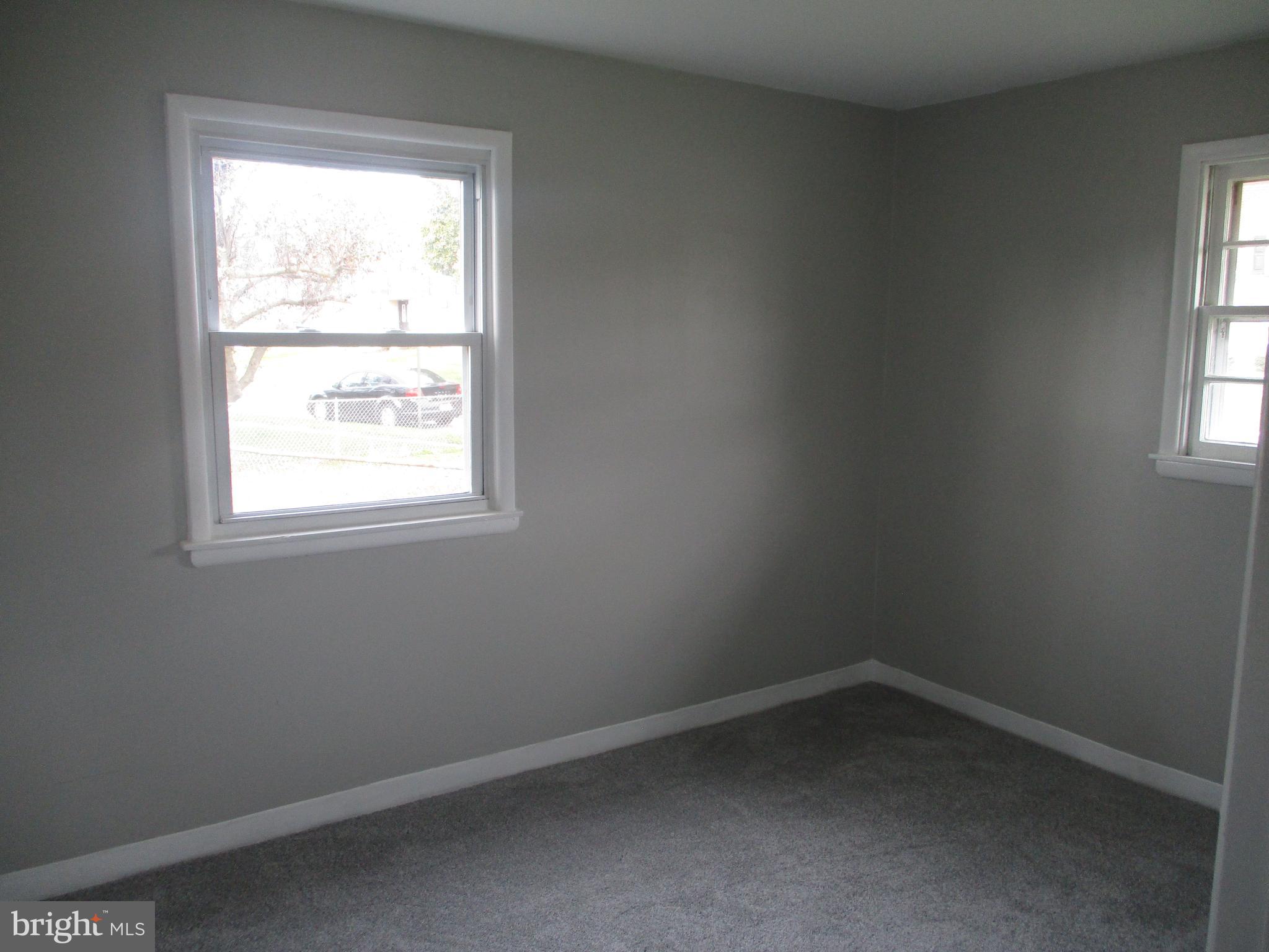400 Colonial Road Bellmawr, NJ 08031 - Photo 6 of 15