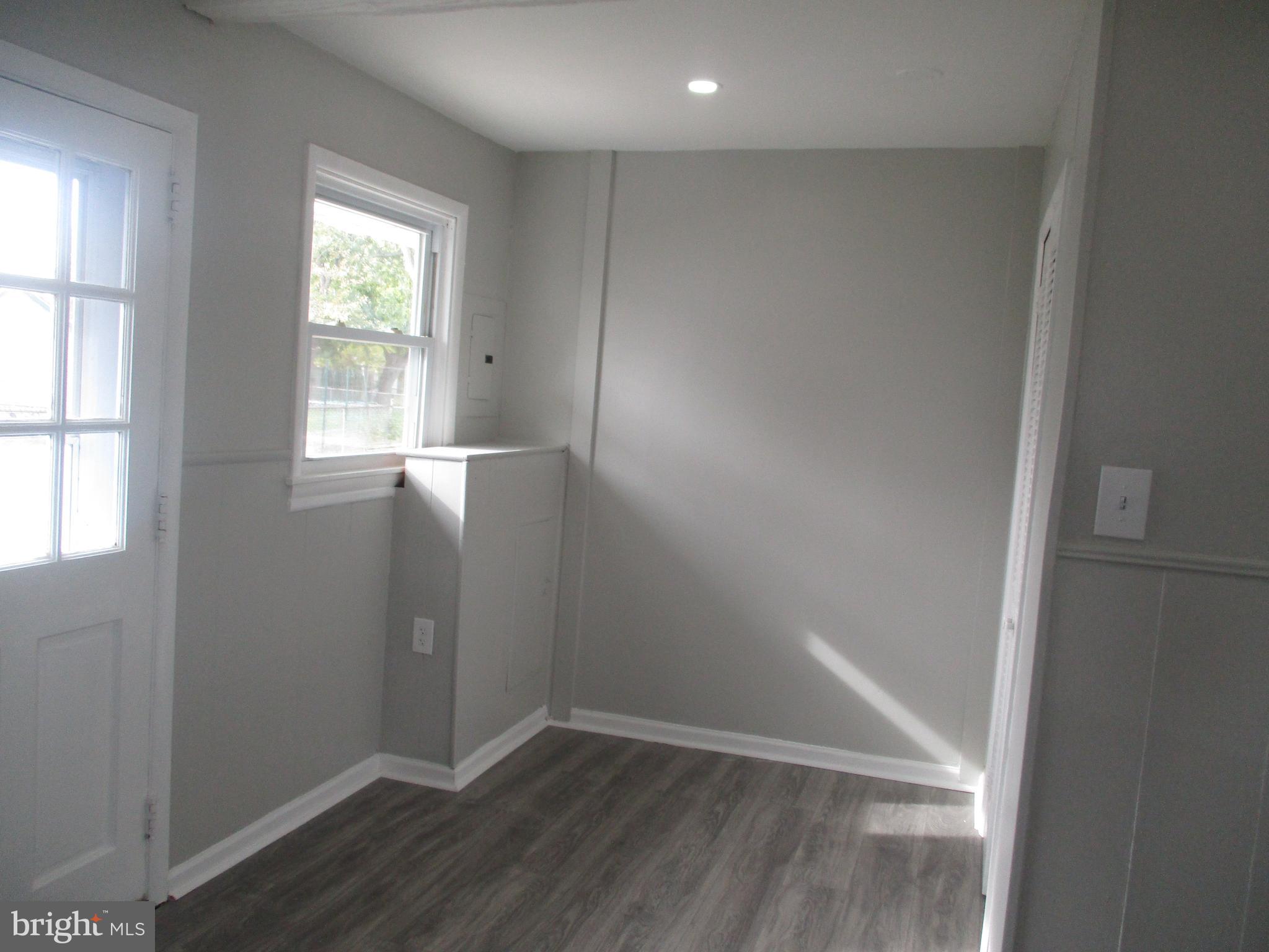 400 Colonial Road Bellmawr, NJ 08031 - Photo 8 of 15