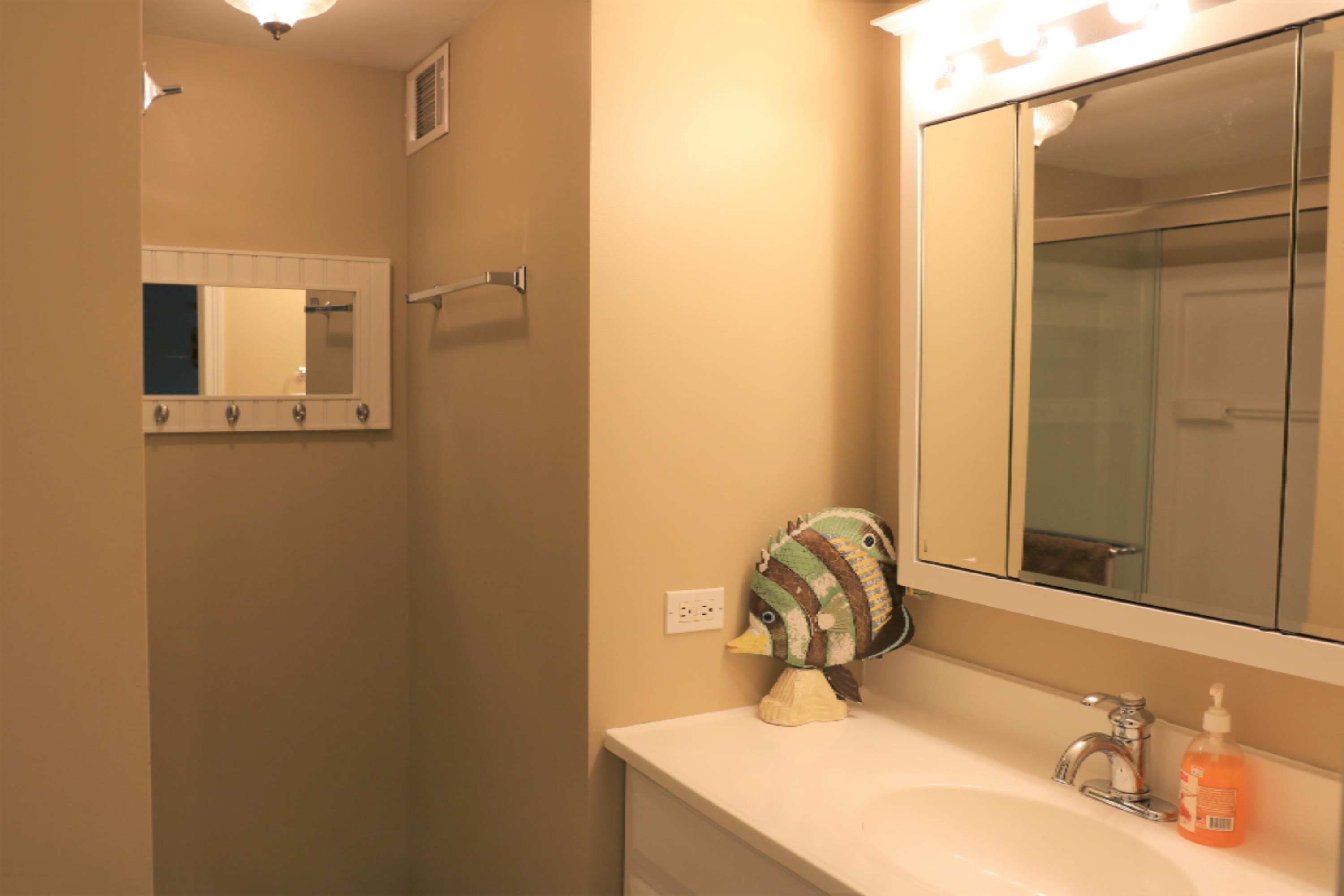 32938 Haley Road Dowagiac, MI 49047 - Photo 21 of 28 Full bath