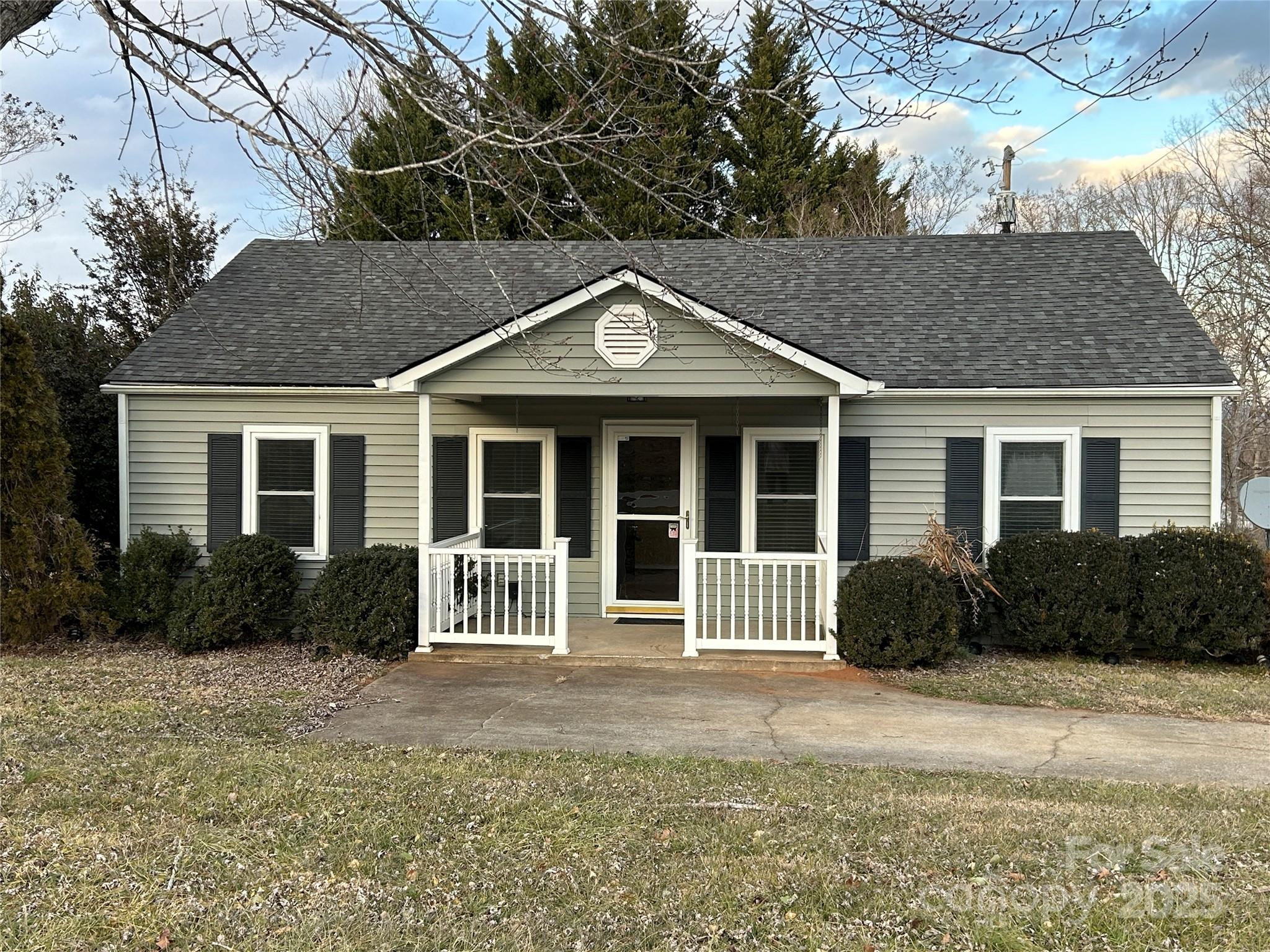 105 Common Wealth Court Rutherfordton, NC 28139 - Photo 1 of 30 Gallery Image 1