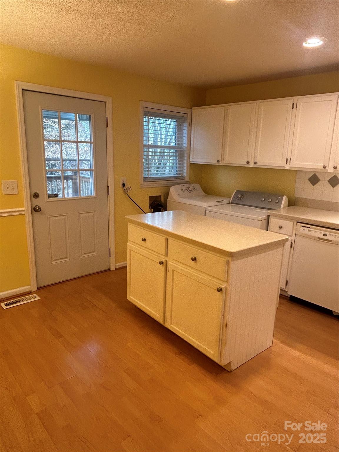 105 Common Wealth Court Rutherfordton, NC 28139 - Photo 8 of 30 Gallery Image 8