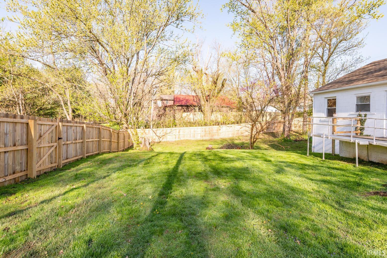 425 West Cedar Bluff Road Bloomington, IN 47403 - Photo 19 of 29