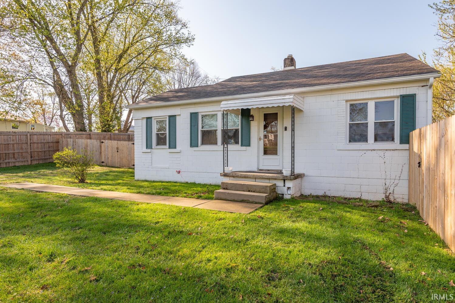 425 West Cedar Bluff Road Bloomington, IN 47403 - Photo 3 of 29