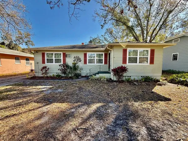 $2,400 | 301 North Washington Avenue, Clearwater, FL 33755