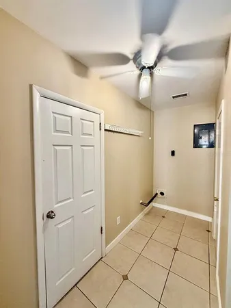 $2,400 | 301 North Washington Avenue, Clearwater, FL 33755