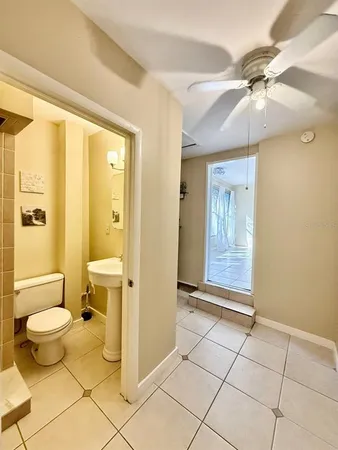 $2,400 | 301 North Washington Avenue, Clearwater, FL 33755