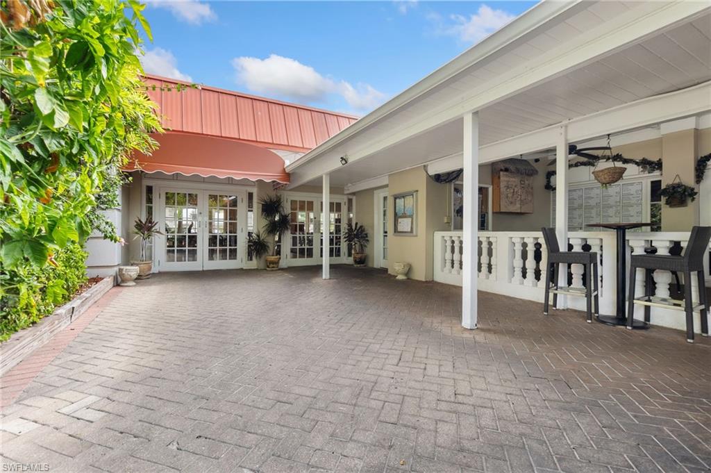 2555 Tamiami Trail North, Unit 204 Naples, FL 34103 - Photo 6 of 27