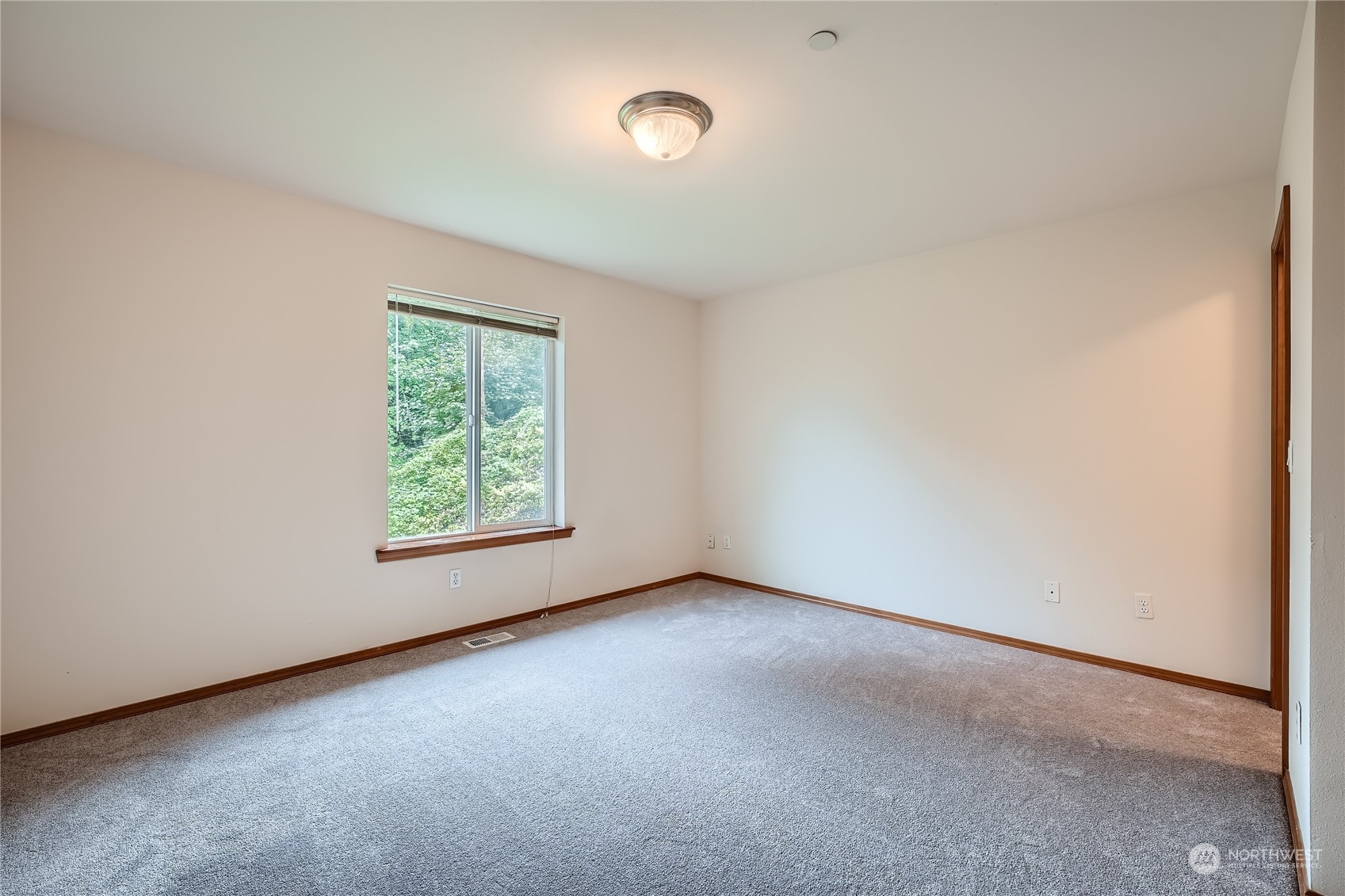 201 Lind Avenue Northwest Renton, WA 98057 - Photo 20 of 34 Gallery Image 20