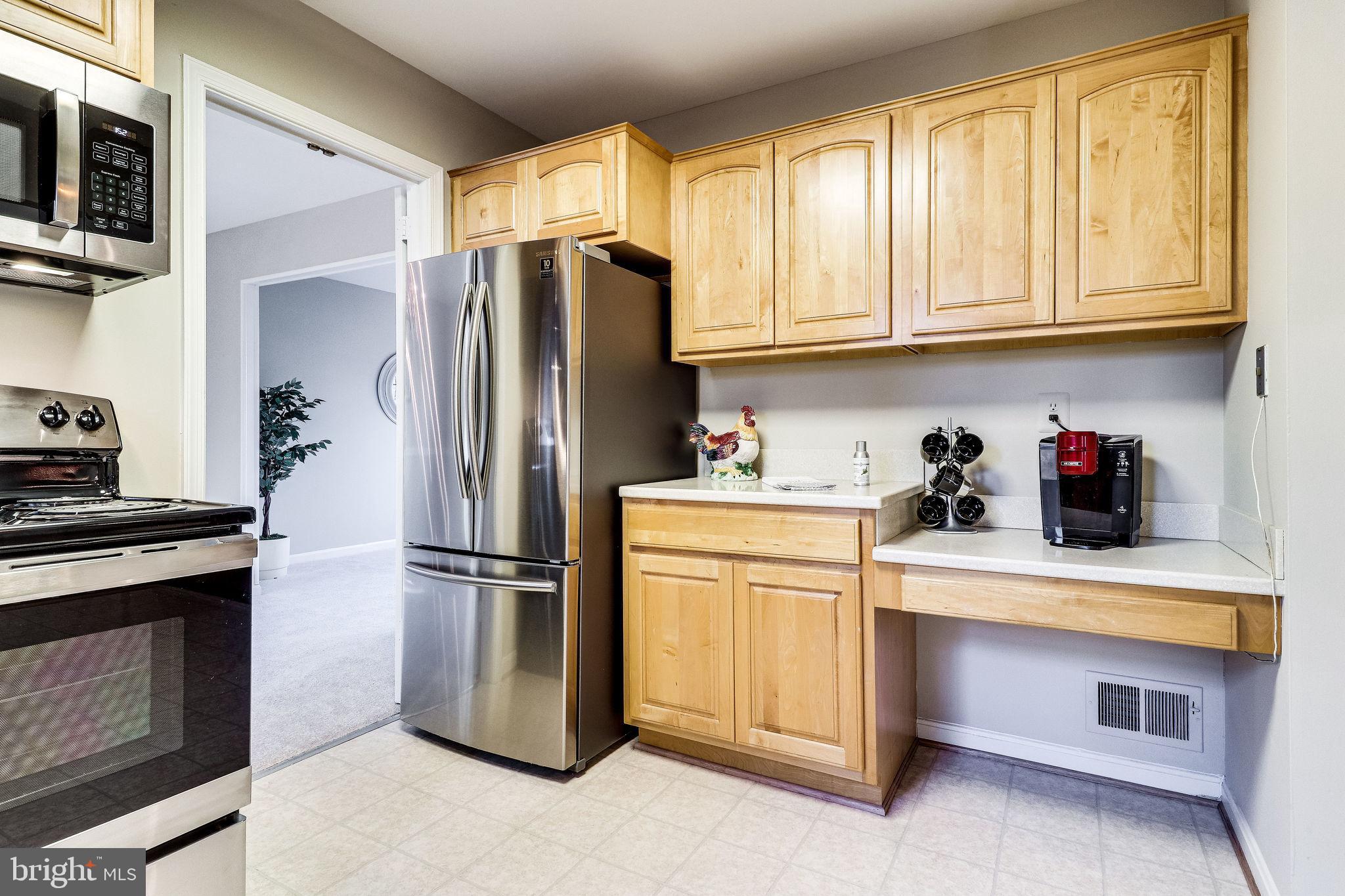 7818 Cliffside Court Springfield, VA 22153 - Photo 14 of 53 Kitchen