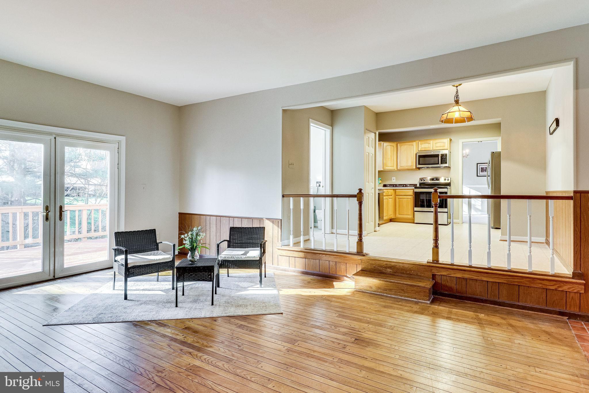 7818 Cliffside Court Springfield, VA 22153 - Photo 21 of 53 Family room off kitchen