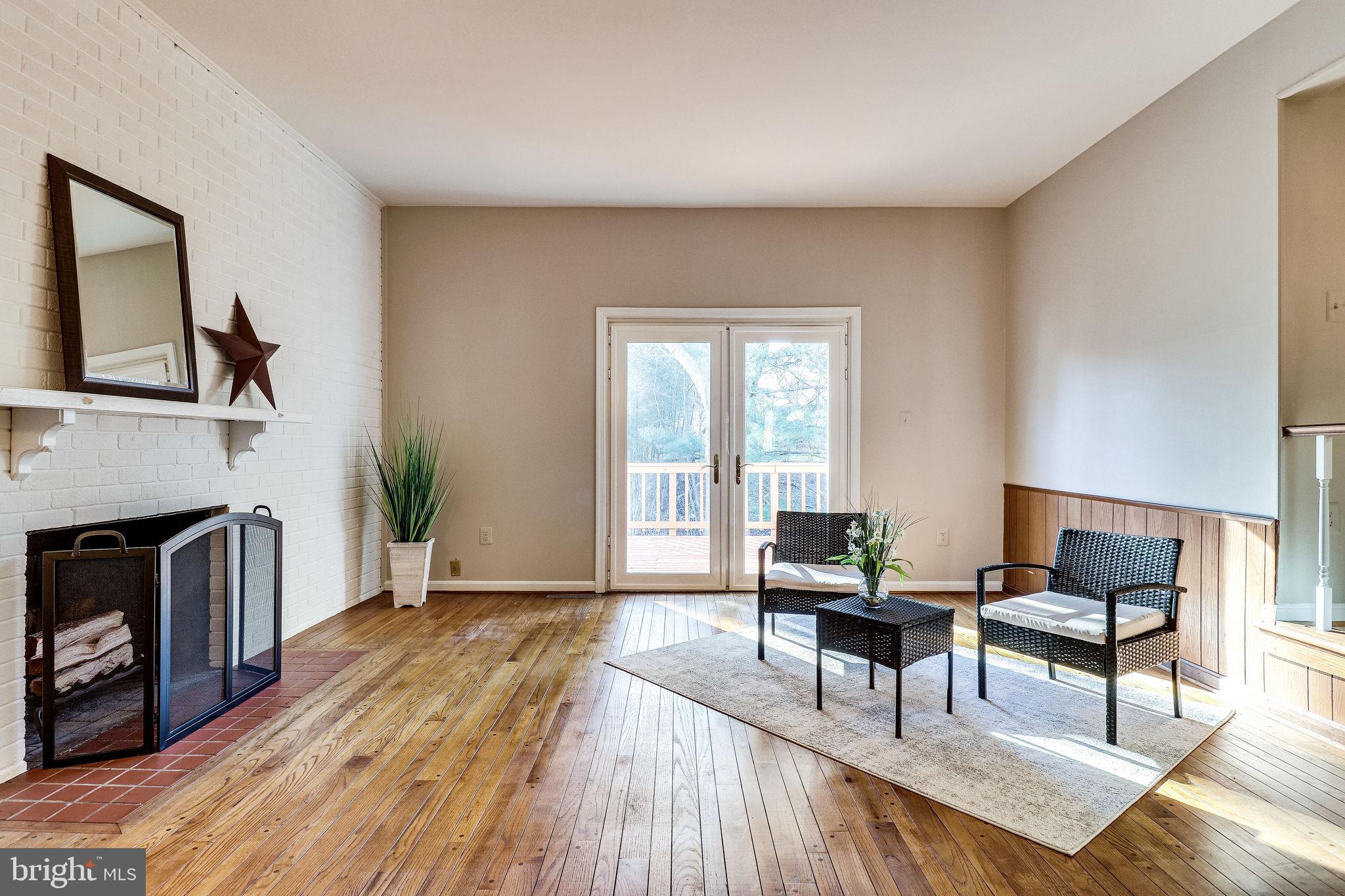 7818 Cliffside Court Springfield, VA 22153 - Photo 23 of 53 Family room