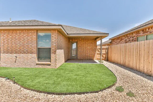 $1,550 | 1910 Kirksey Avenue, Lubbock, TX 79407