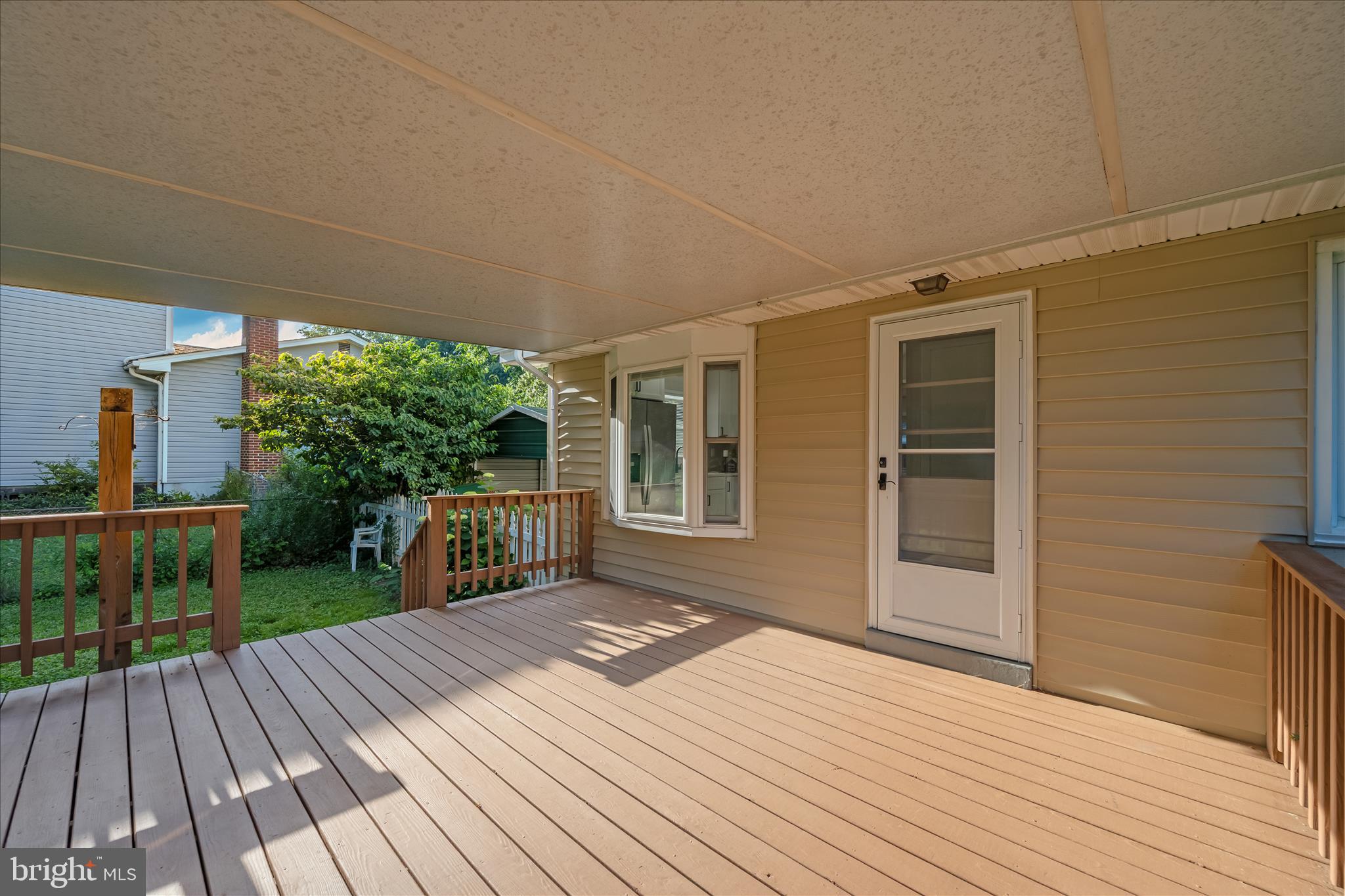 115 Woodland Road Gaithersburg, MD 20877 - Photo 27 of 40 Deck