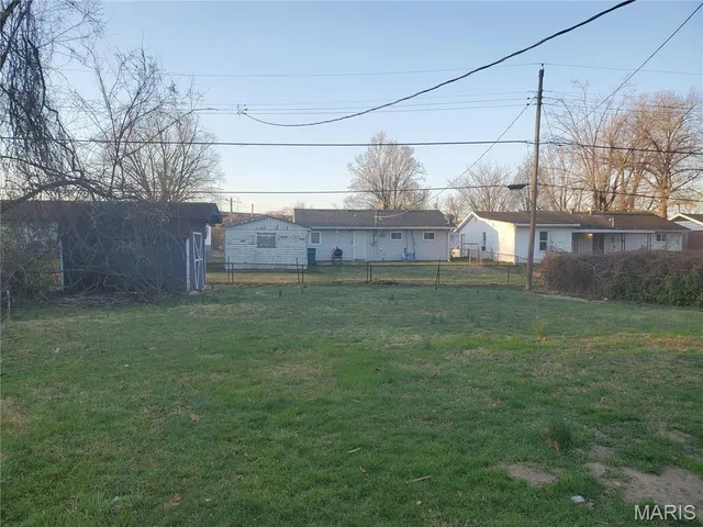 $64,000 | 20 Leonard Drive, Cahokia, IL 62206