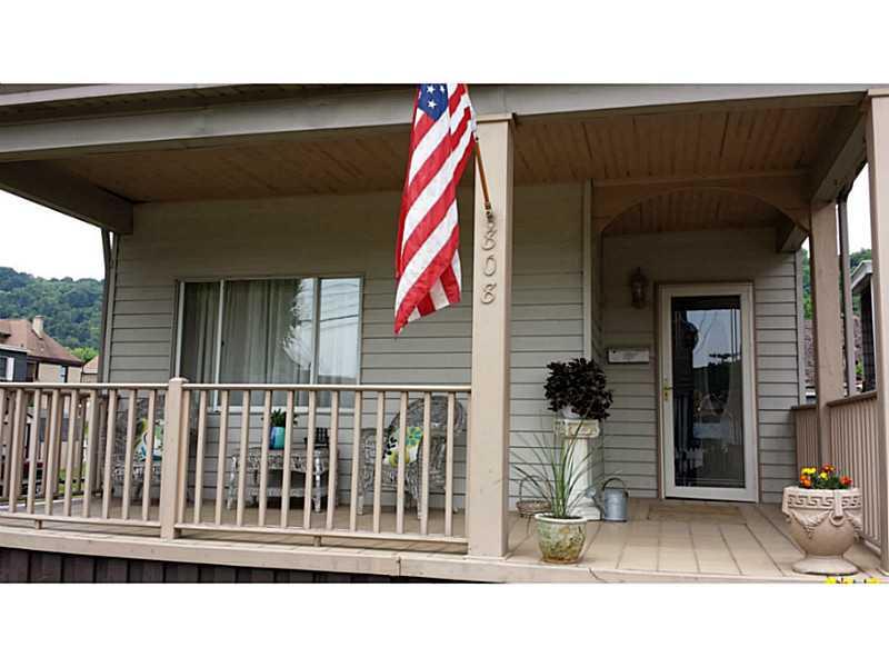 808 9th Street McKees Rocks, PA 15136 - Photo 3 of 23 Exterior Front.