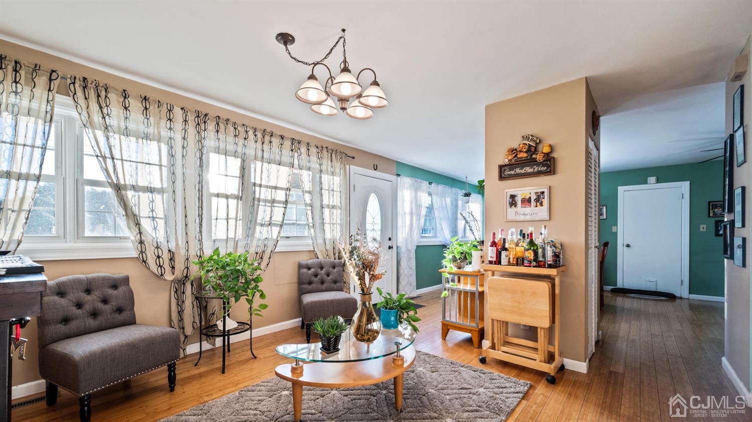 153 Kendall Road Kendall Park, NJ 08824 - Photo 11 of 32 Gallery Image 11
