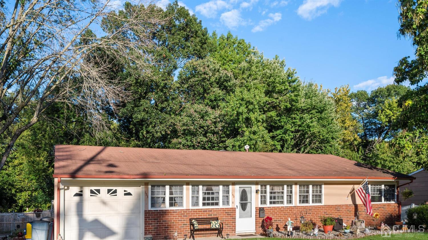 153 Kendall Road Kendall Park, NJ 08824 - Photo 3 of 32 Gallery Image 3