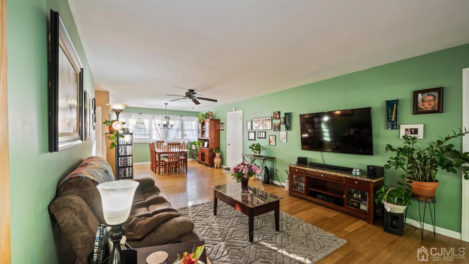 153 Kendall Road Kendall Park, NJ 08824 - Photo 6 of 32 Gallery Image 6