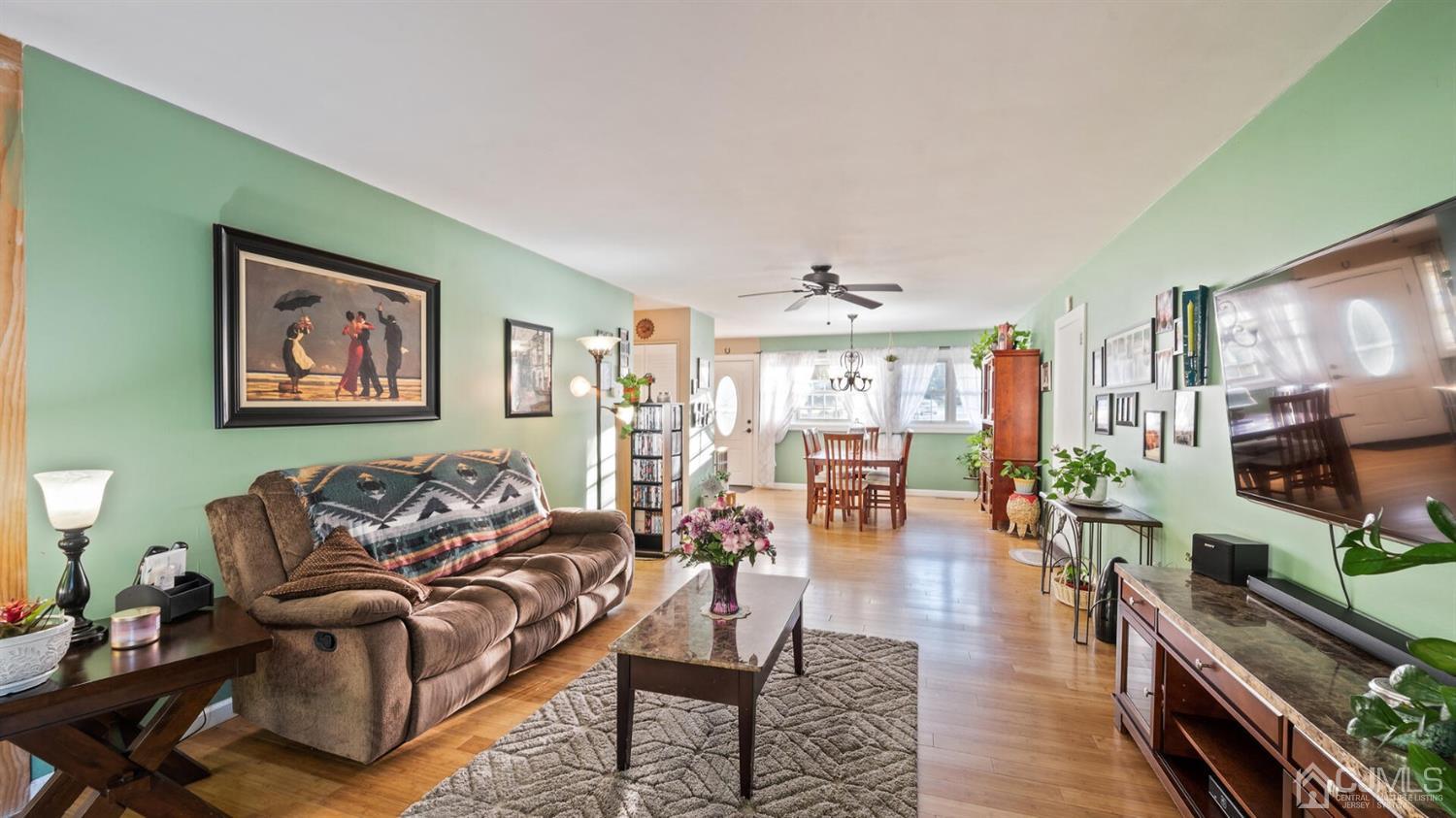 153 Kendall Road Kendall Park, NJ 08824 - Photo 7 of 32 Gallery Image 7