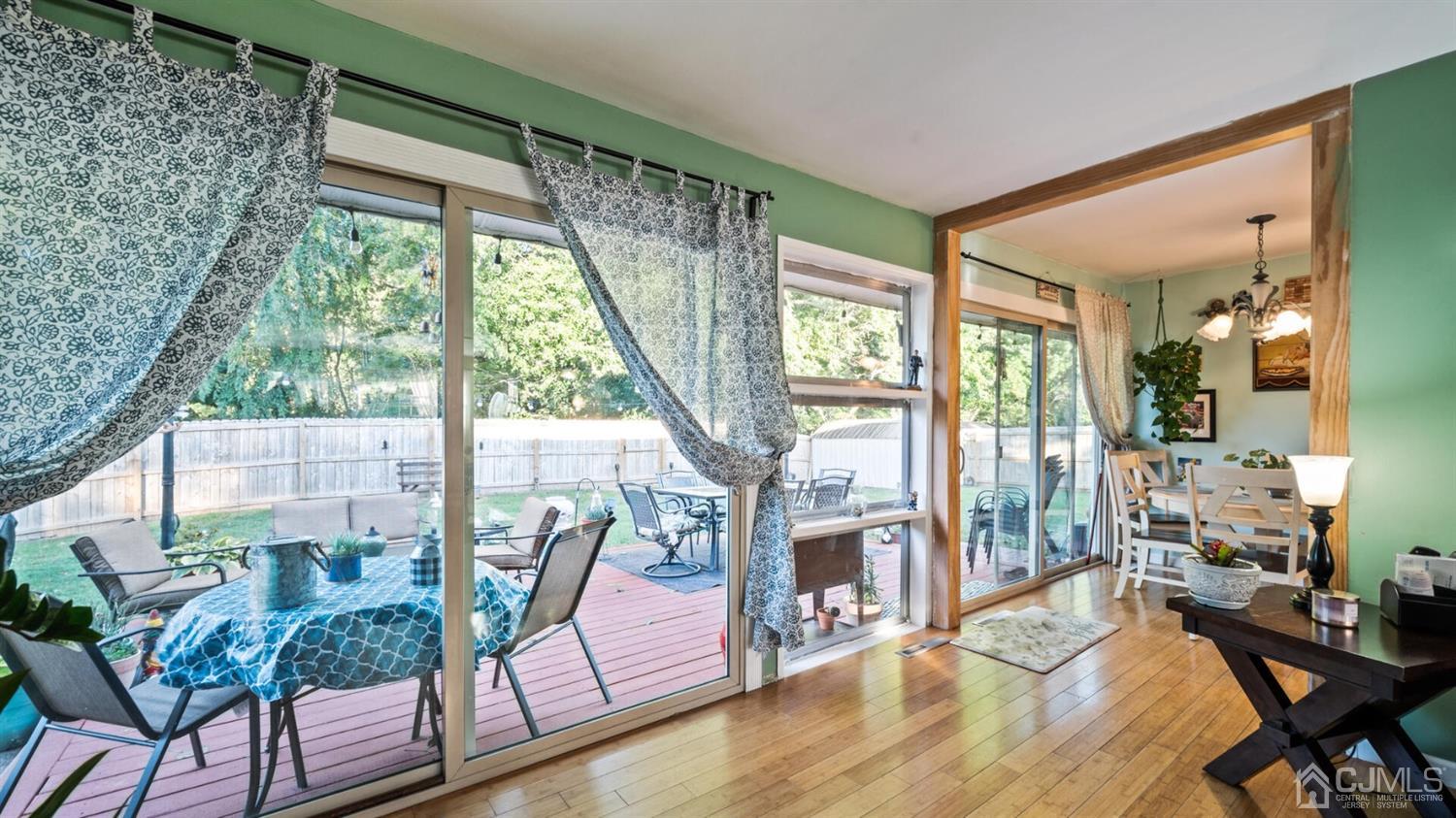 153 Kendall Road Kendall Park, NJ 08824 - Photo 10 of 32 Gallery Image 10