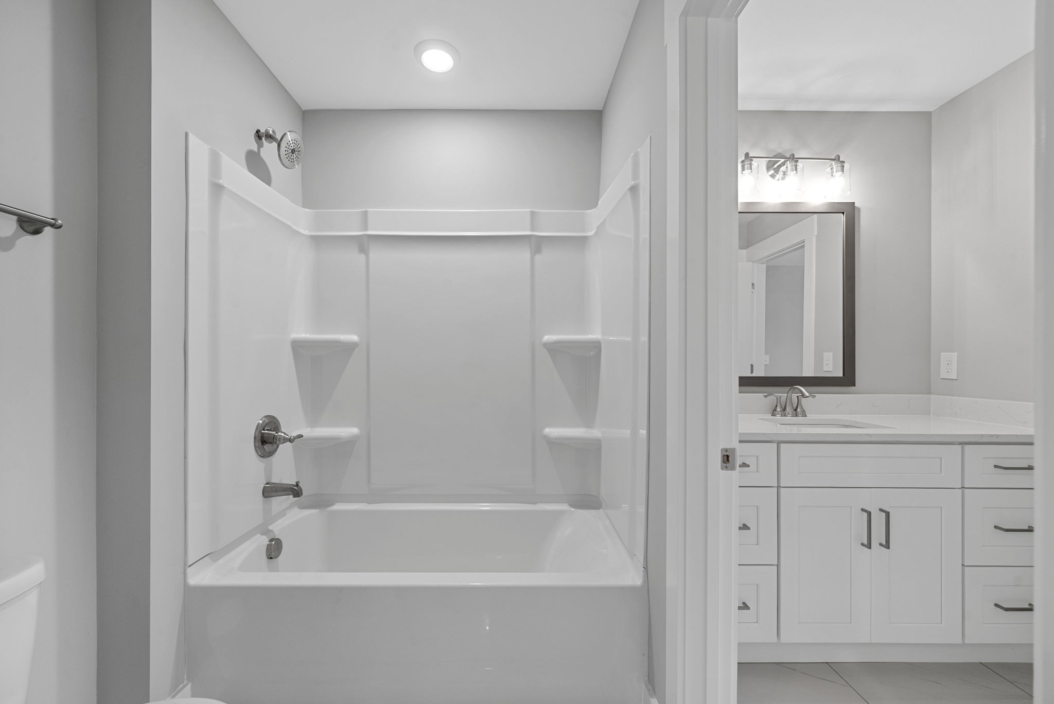 1808 Gholson Road Clarksville, TN 37043 - Photo 14 of 36 a bathroom with a bathtub and a sink