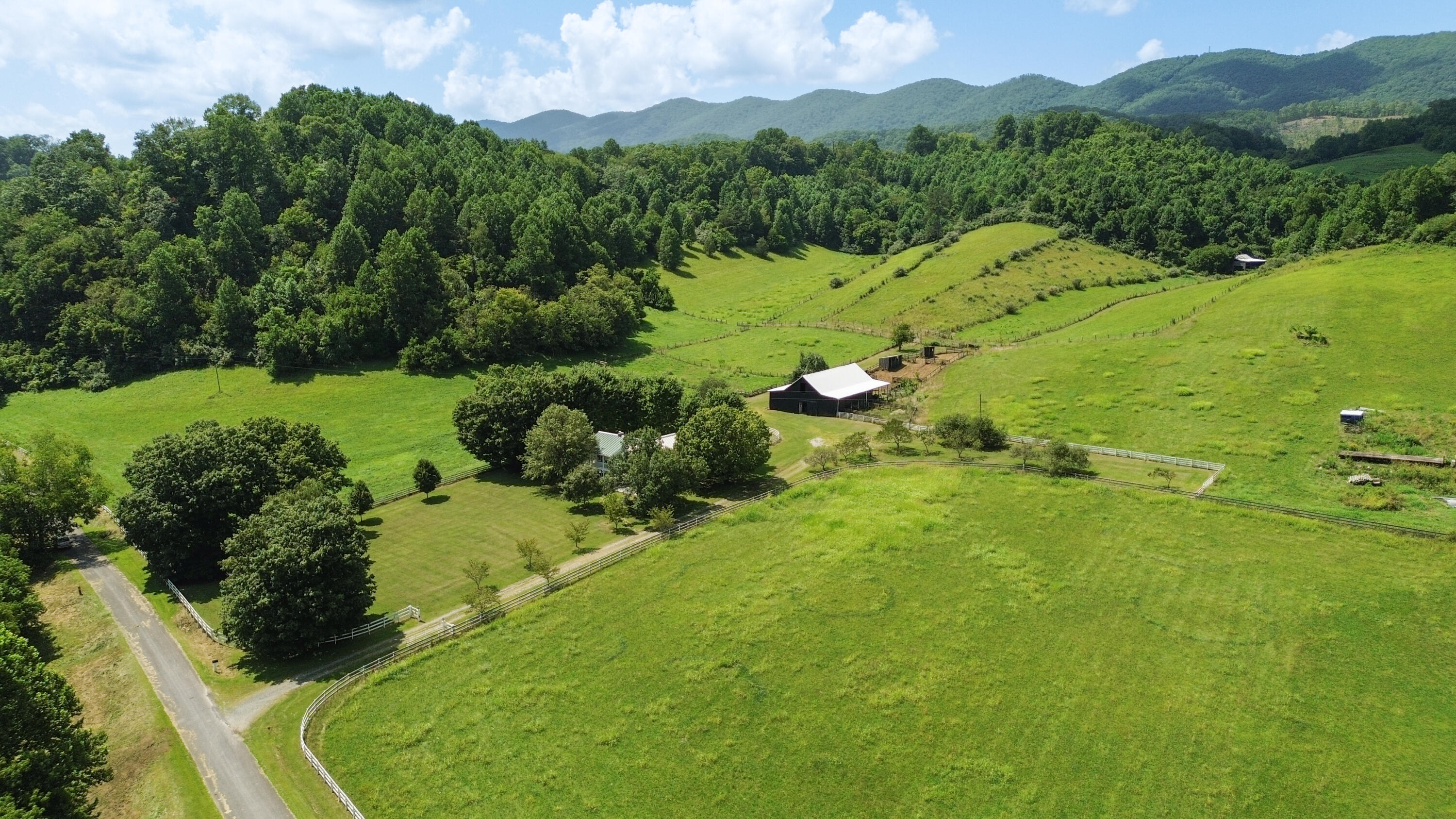 5031 Swinging Bridge Road Mendota, VA 24270 - Photo 15 of 68 16