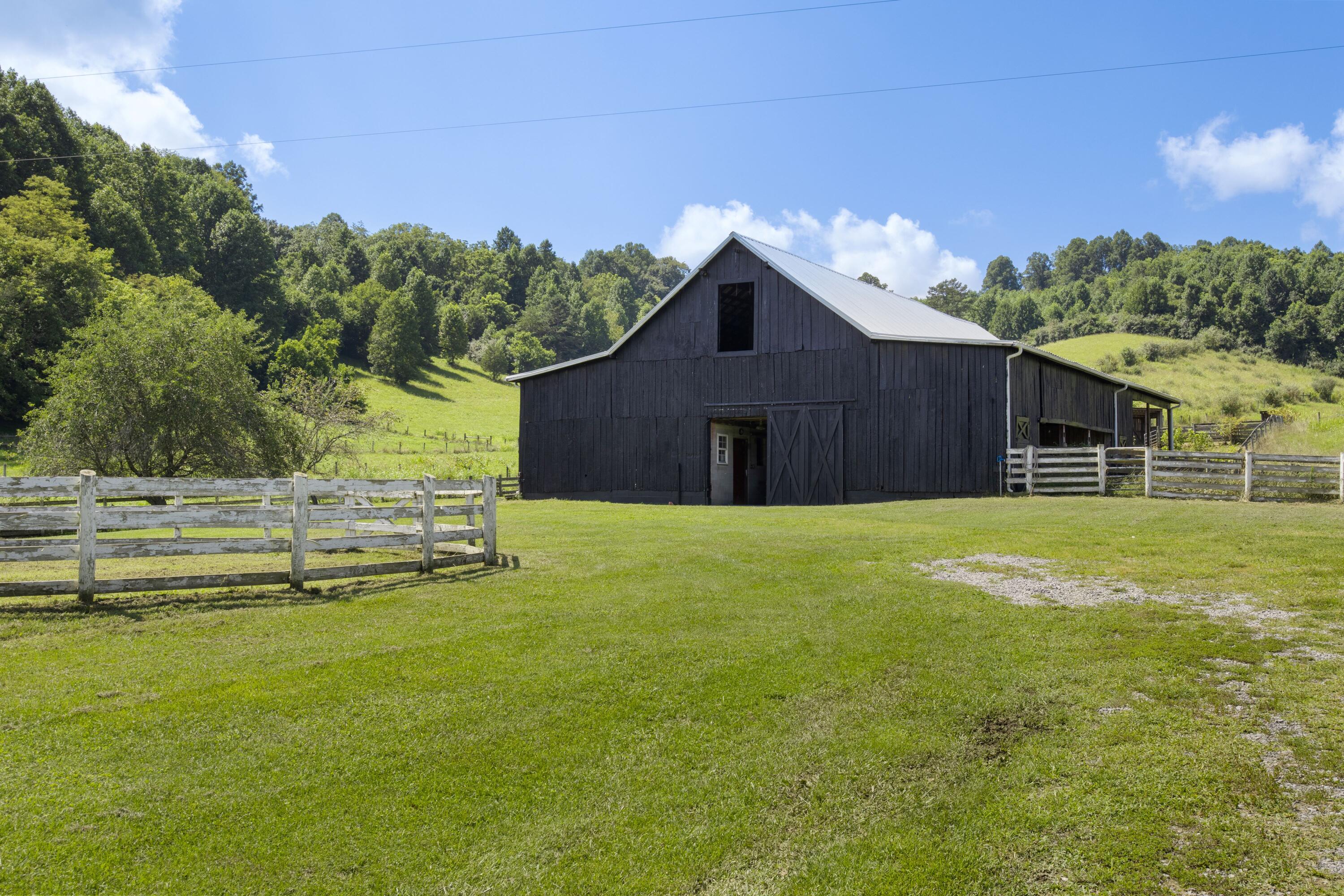 5031 Swinging Bridge Road Mendota, VA 24270 - Photo 43 of 68 09