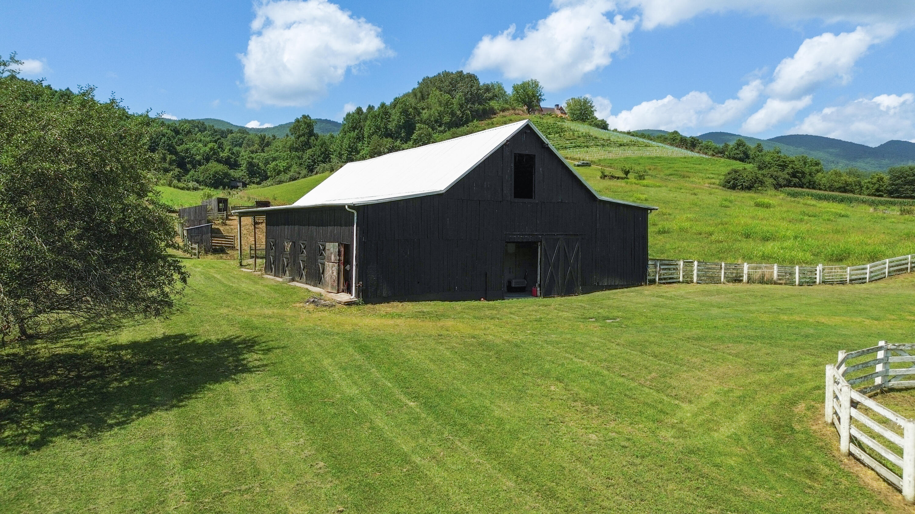 5031 Swinging Bridge Road Mendota, VA 24270 - Photo 47 of 68 23